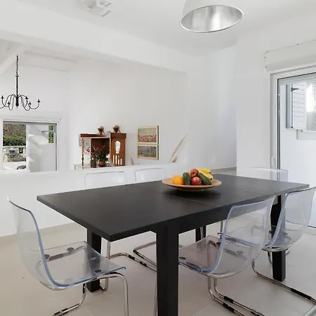 Villa Levanda By Whitedream